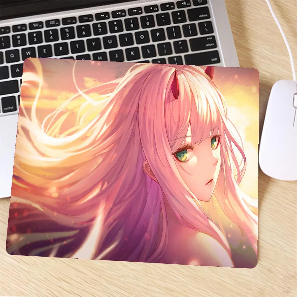 Desk Setup Gadgets - Pequeno mouse pad portátil antiderrapante teclado